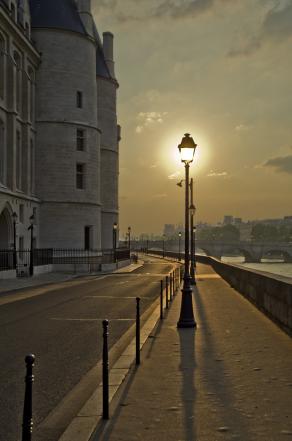 Sun Light in Paris