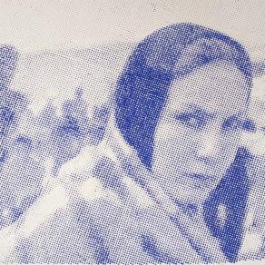 Portrait of migrant woman