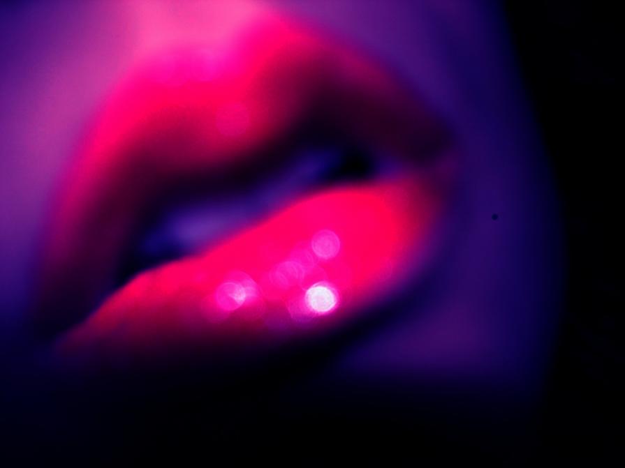 Lips in purlpe