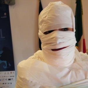 Three staff “Afoismi” “A craft of skilled “ “ In..Coscienza”