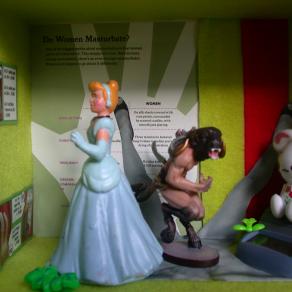 dettaglio con Minotauro di "Do women masturbate?"