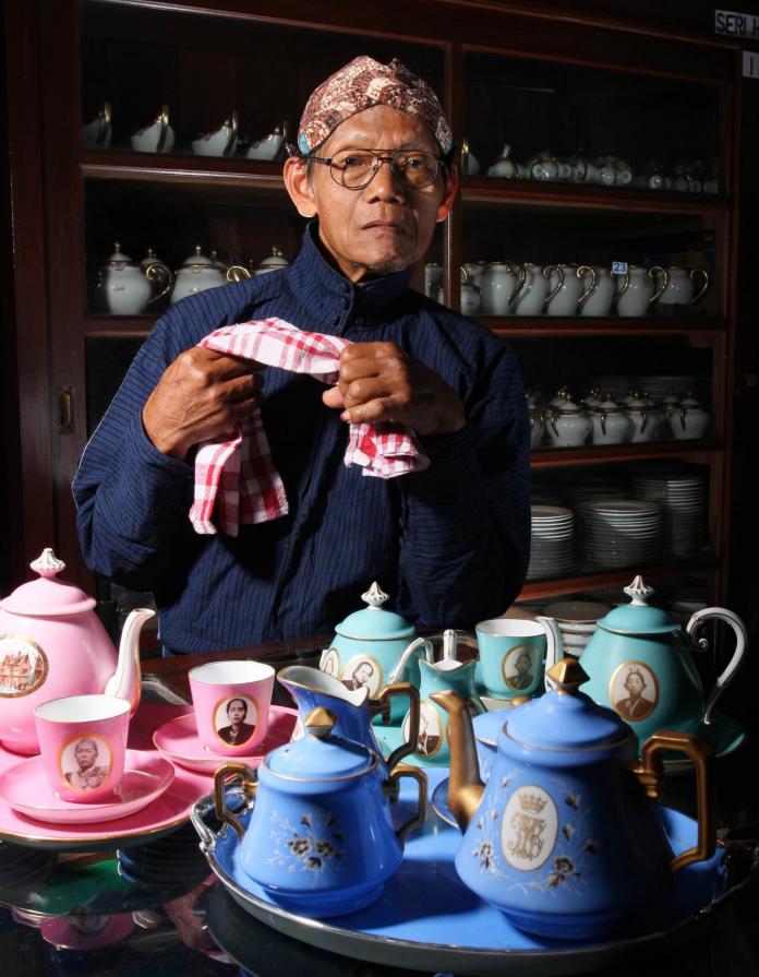 The Service of Sultan Palace Yogyakarta - Series #3 The Service of Sultan Palace Yogyakarta - Series #3