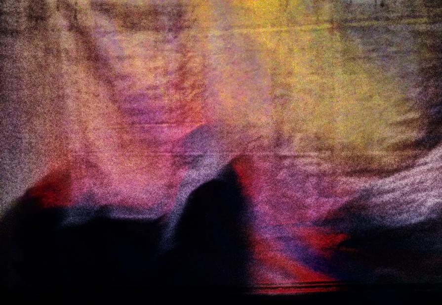 Da bambino credevo ai fantasmi.... da grande ugualmente (As a child I believed in ghosts .... grow up too) 