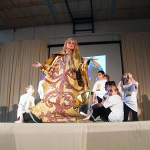 “Verb and image of writing”