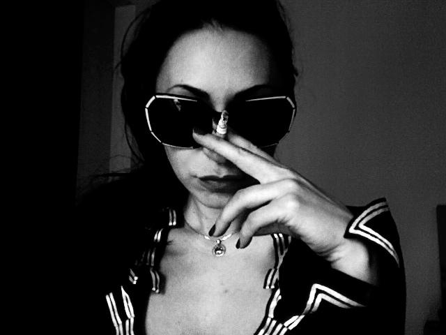 OGGI HO MAL DI TESTA E MAL DI UNIVERSO