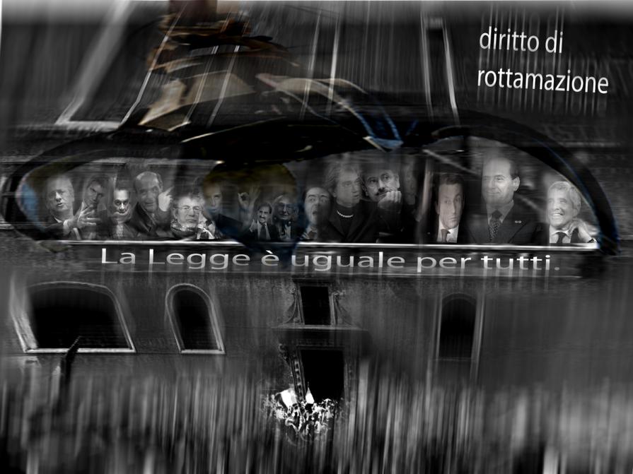 comizio sul balcone di Piazza Venezia a Roma.