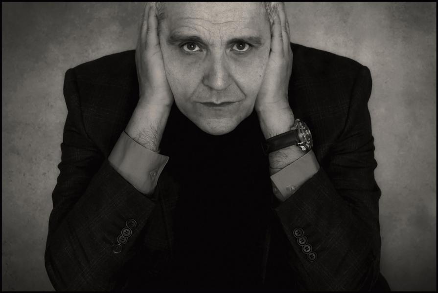 Maurizio De Giovanni . photo Augusto De Luca