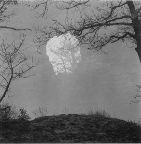 Tra la nebbia improvvisamente un varco