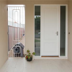 Domestic Animals: Front Doors