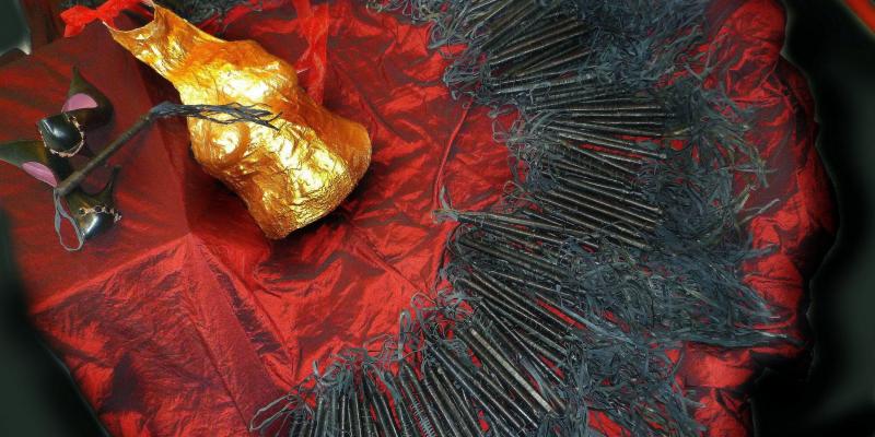 "Girls,Girls,Girls" "Girls,Girls,Girls"