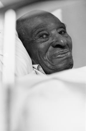 Wesley B. L'UOMO DEI CAPPELLI.