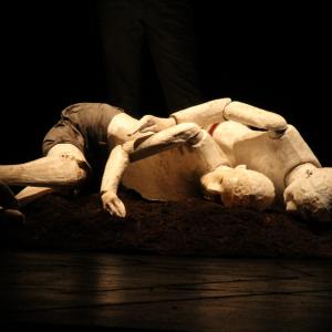 Urban marionnette/9 Puppets string and bunraku type, size human. Resin.