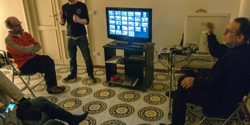 Scrivere e leggere la fotografia Scrivere e leggere la fotografia