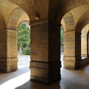 Hotel Dieu di Lione prima dei lavori di trasformazione in corso Hotel Dieu di Lione prima dei lavori di trasformazione in corso