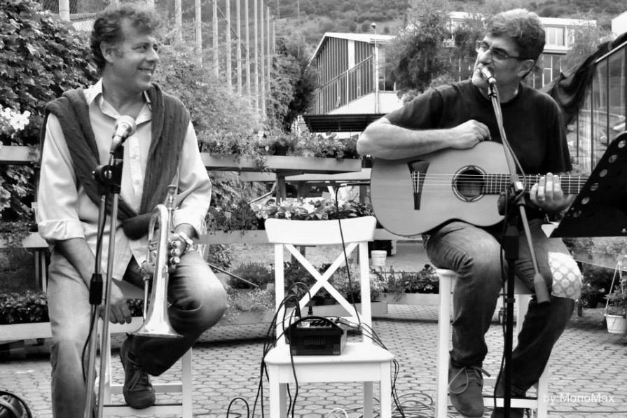 Particolari di musica dal viv Particolari di musica dal viv