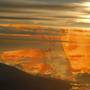 con la testa tra le nuvole...