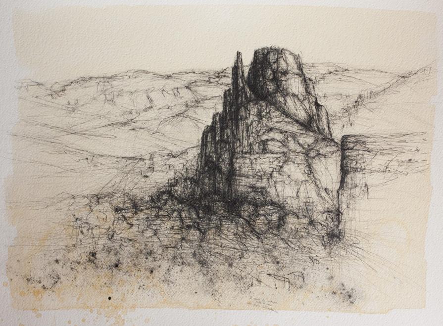 Si oscura la montagna e ruba il rosso alle foglie dell'autunno Si oscura la montagna e ruba il rosso alle foglie dell'autunno