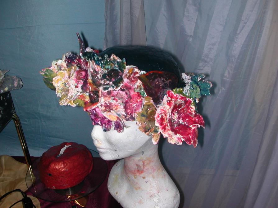 La materia prende forma e teoria del metamorfismo cromatico