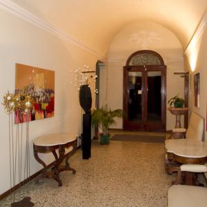 ABSTRACTA IN VILLA A MODENA