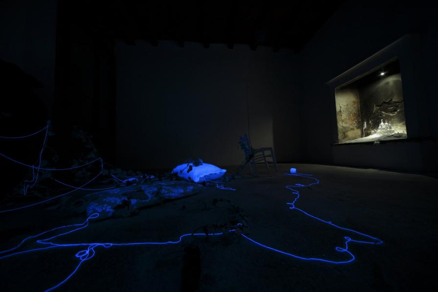 Enkefalina abreazioni aCute (panoramica stanza buia)