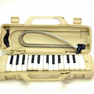 Keyboard harmonica