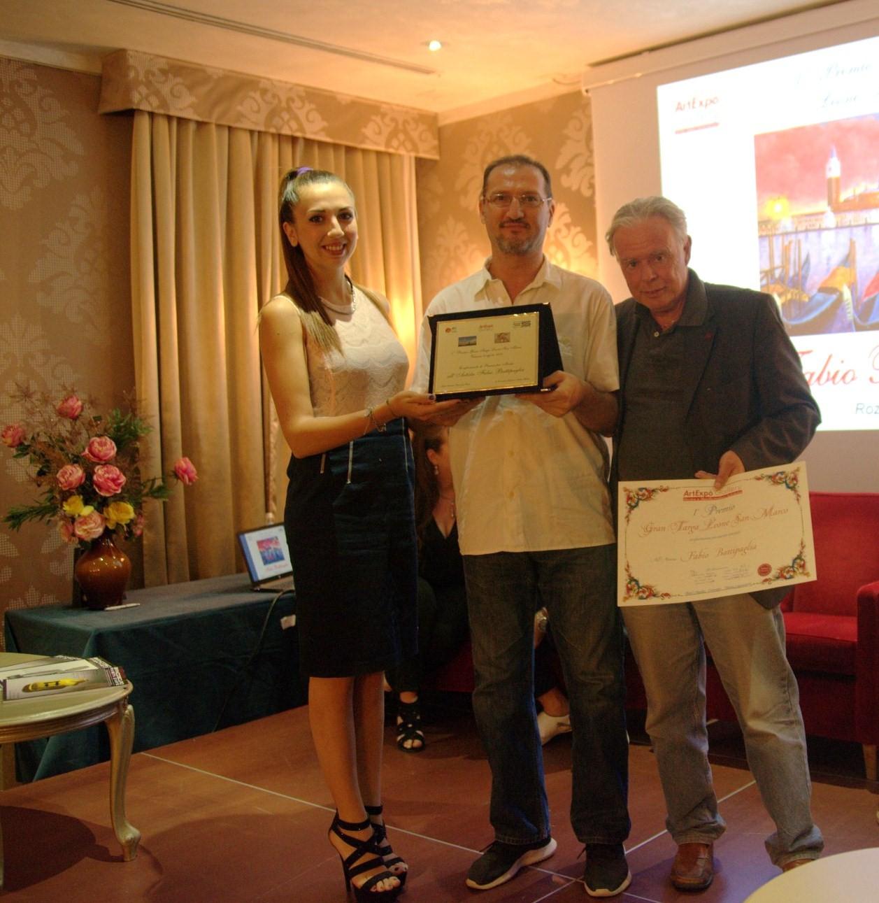 Ritirato il Primo Premio Internazionale "Gran Targa Leone San Marco" a cura di Artexpò Gallery