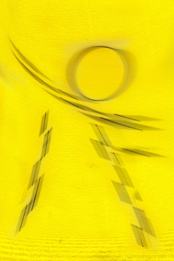 alla ricerca del equilibrio nel giallo.