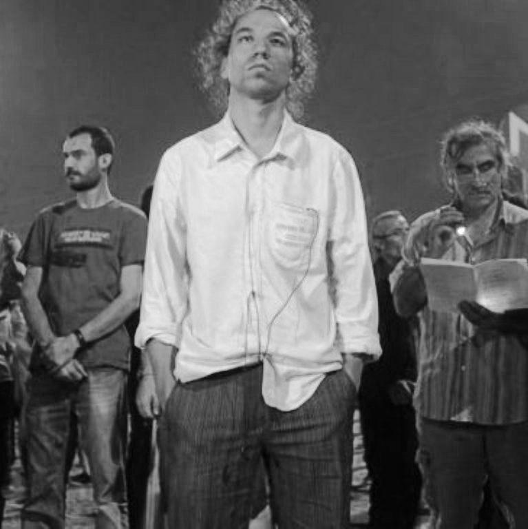 io SoNo aLBeRo e io STo FeRMo a PRaTo