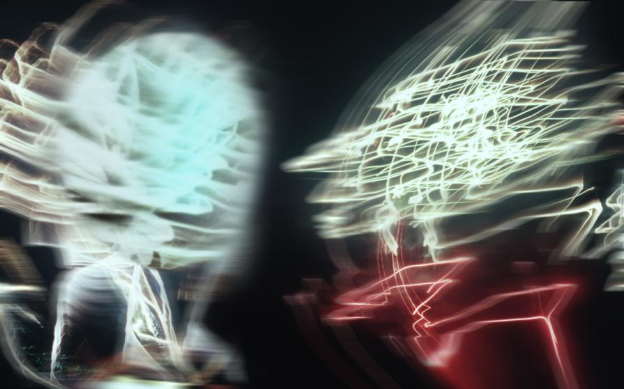 non alzare la voce  ti ascolto donna..