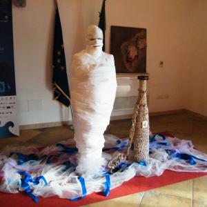 la performance di  Rosa Didonna“Viaggio di una Geisha e la ritrovata Sibilla”