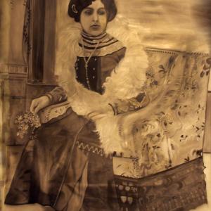 "Patriarchal family in the limelight" "Patriarchal family in the limelight"