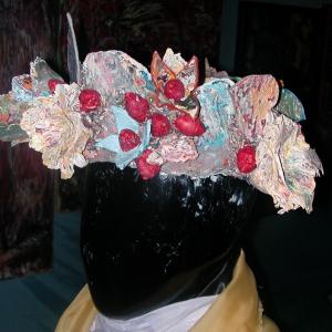 La materia prende forma e  teoria del metamorfismo cromarico