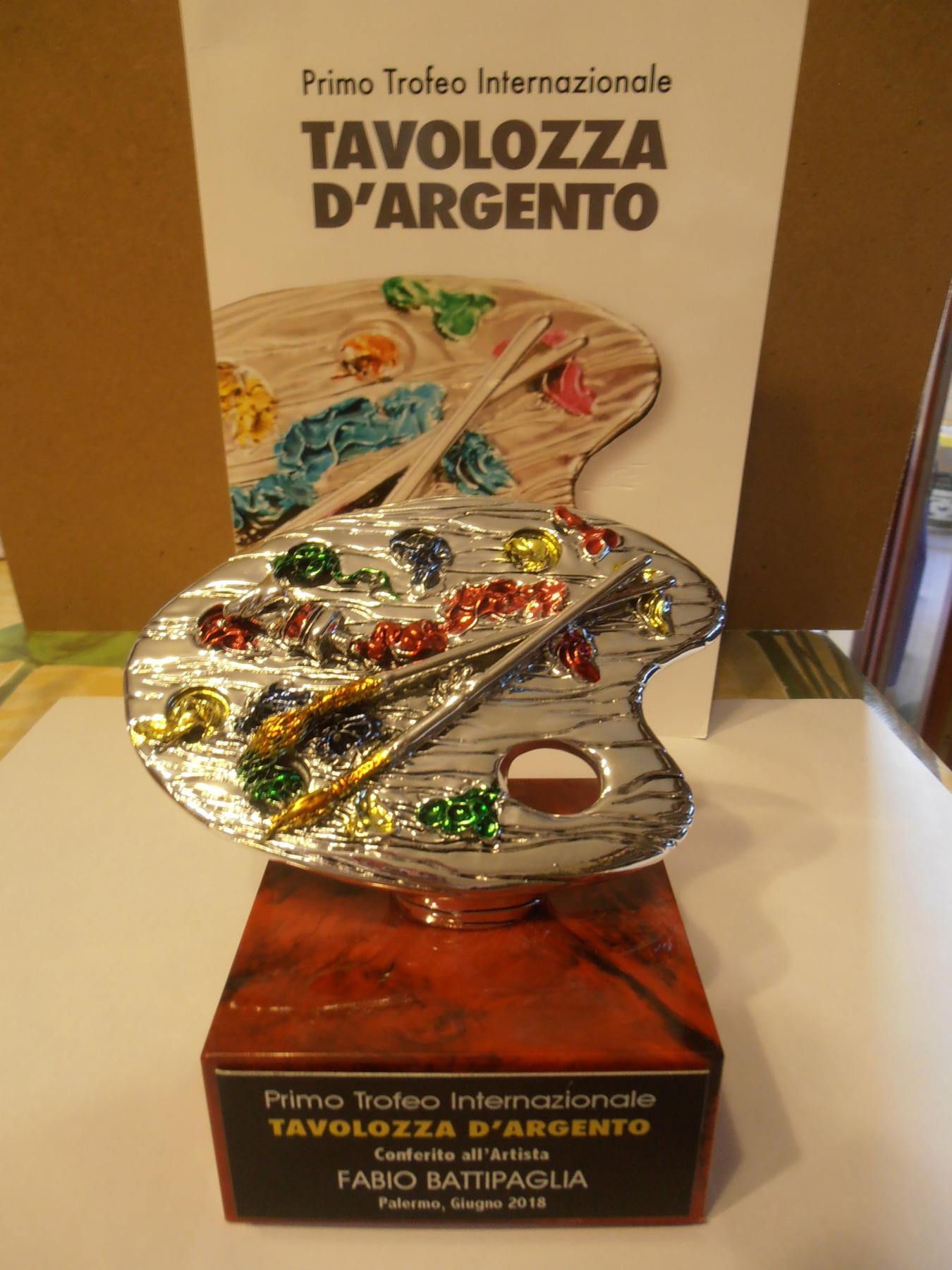 Ricevuto Primo Trofeo Internazionale "Tavolozza d'Argento"