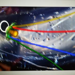 Ma dategli il ciuccio a ste bambino. 