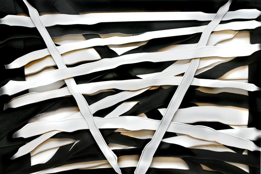 SPAZIO COSTRUZIONISTWHITE-AND BLACK.