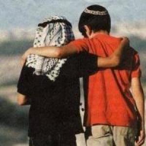 UNICEF Arte – il sorriso di Roberta per l’UNICEF - Progetto "Ricostruire l'infanzia" UNICEF Arte – il sorriso di Roberta per l’UNICEF - Progetto "Ricostruire l'infanzia"