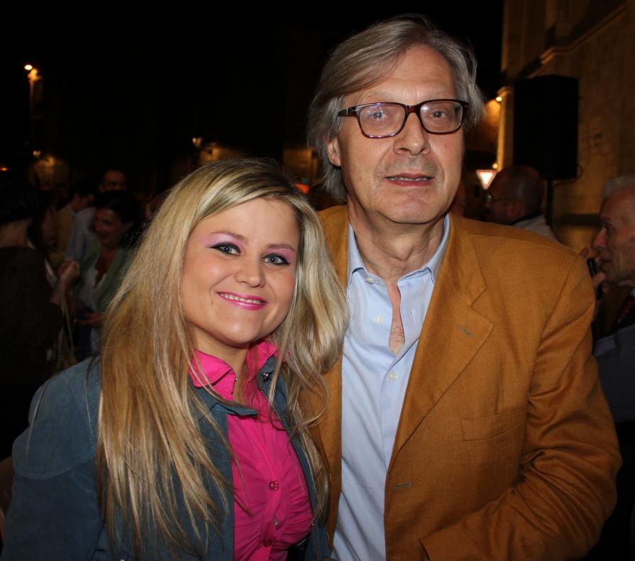 ARTISTA DI PASQUALE DANIELA E VITTORIO SGARBI 