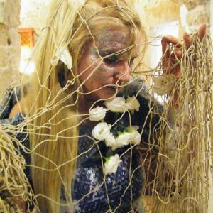 La Sibilla Regina di Gerusalemme che dimora presso il Museo del Vetro  spazio del faro di  Rosa Didonna 