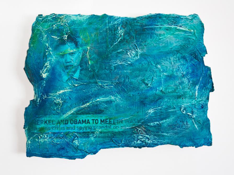 The meeting: acrilico, carte di riso e stampa su cartone strappato montato su tela. 35x45cm