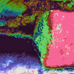 Pixel che Fugge da una Realtà Piatta