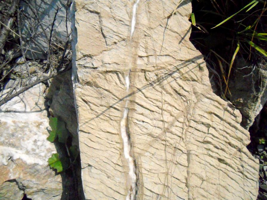 L'ARTE dei SASSI (LA CROCE)