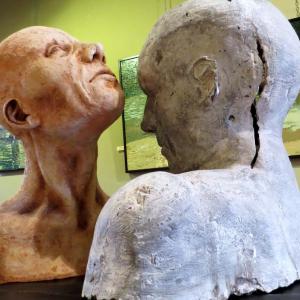 TRA REALISMO E IPERREALISMO al CLUB LA MERIDIANA DI MODENA TRA REALISMO E IPERREALISMO al CLUB LA MERIDIANA DI MODENA