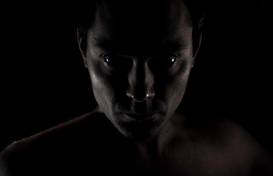 Senza Luce - Autoritratto Senza Luce - Autoritratto