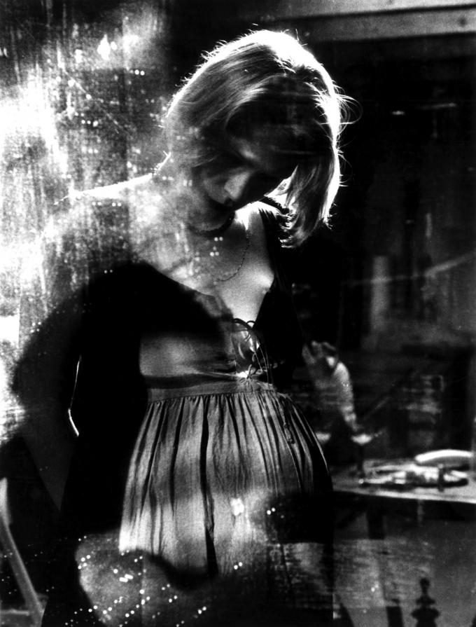 EVA EXPECTING EVA EXPECTING