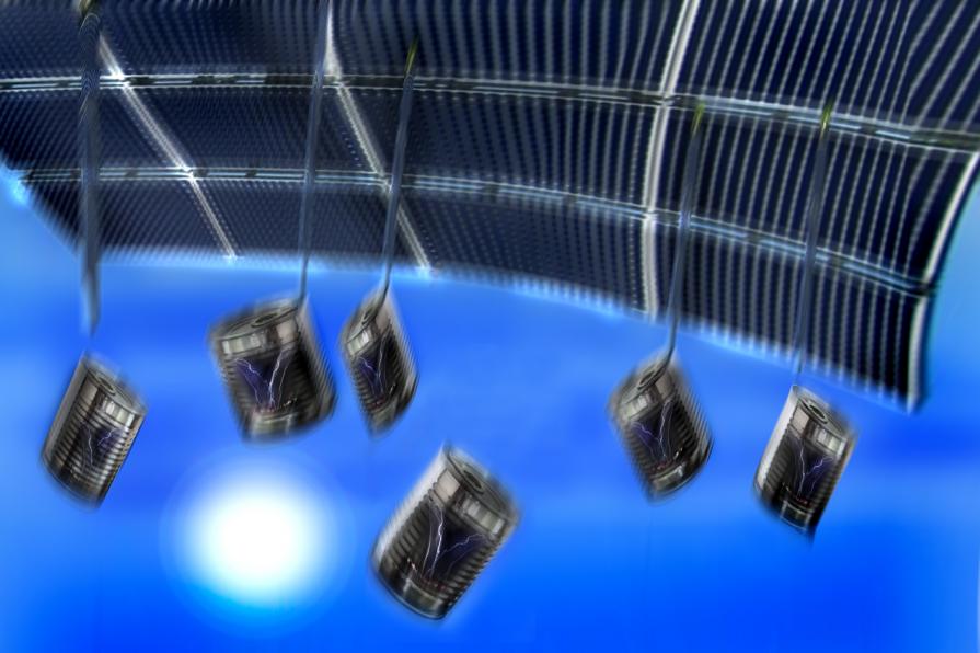 a stagione innoltrata cadono nuovi frutti,"eletricita in barattoli".