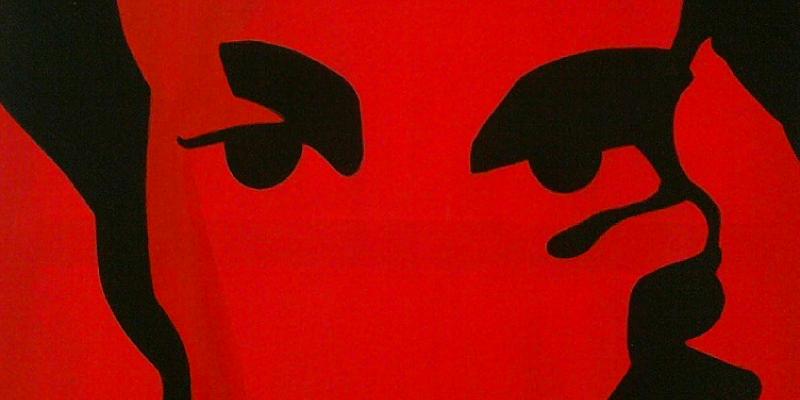 L'essenzialità al potere