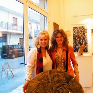  La Globalart presenta Isabella Capozzi POESIE IN MINORE. Venerdì 7 giugno Ore 19:30 POESIE IN MINORE Venerdì 7 giugno  Ore 19:30 la galleria GLOBALART nell’ambito I° Edizione del  Festival”GLOBALARTinternazionaleART”PROGETTO DI ROSA DIDONNA 30 MAGGIO - 1