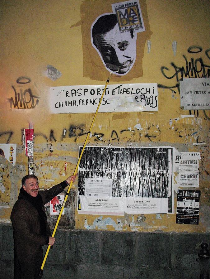 Augusto De Luca, attacca sui muri di Napoli l'immagine di "Lucio Amelio". /3