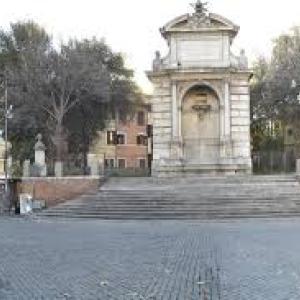 Mostra d'Arte Collettiva in Piazza Trilussa a Roma