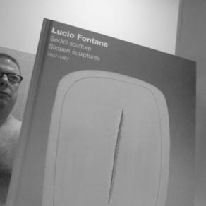 SELF PORTRAIT (dedicato a Lucio Fontana)